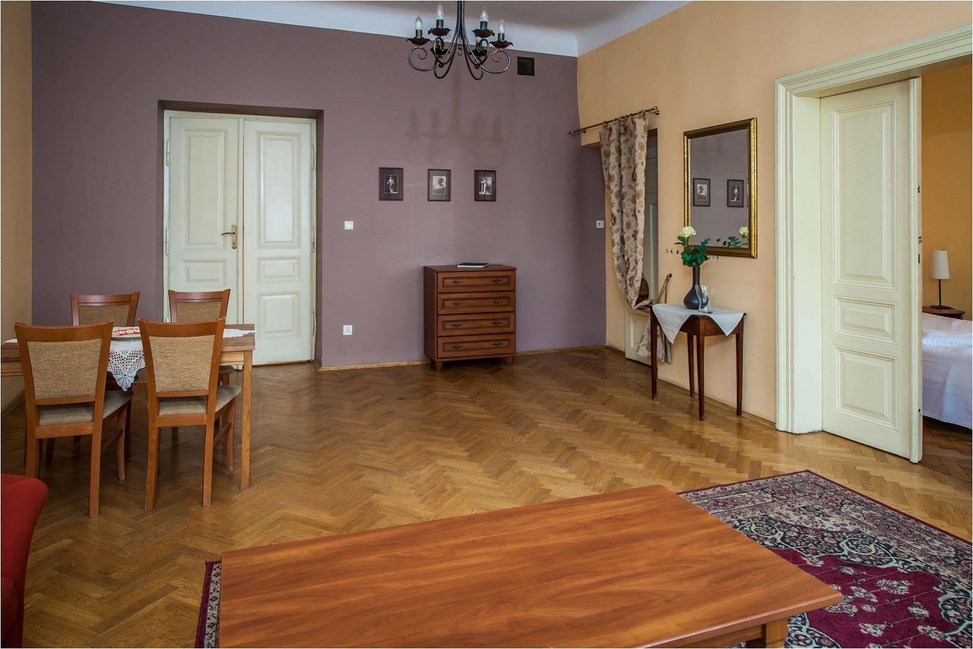 Apartamenty Muzyczny Krakow Bagian luar foto